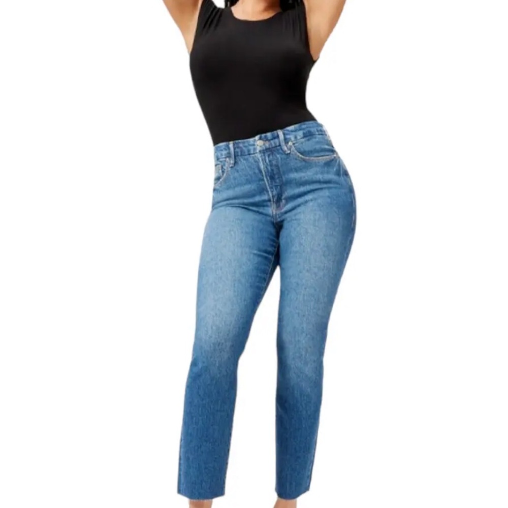 GOOD AMERICAN Good Classic Hi Rise Raw Hem Jean